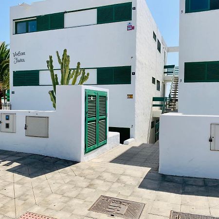 Marina Apartment Tías Exterior foto